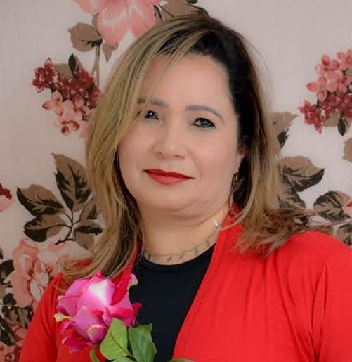 Elisangela Avanzo